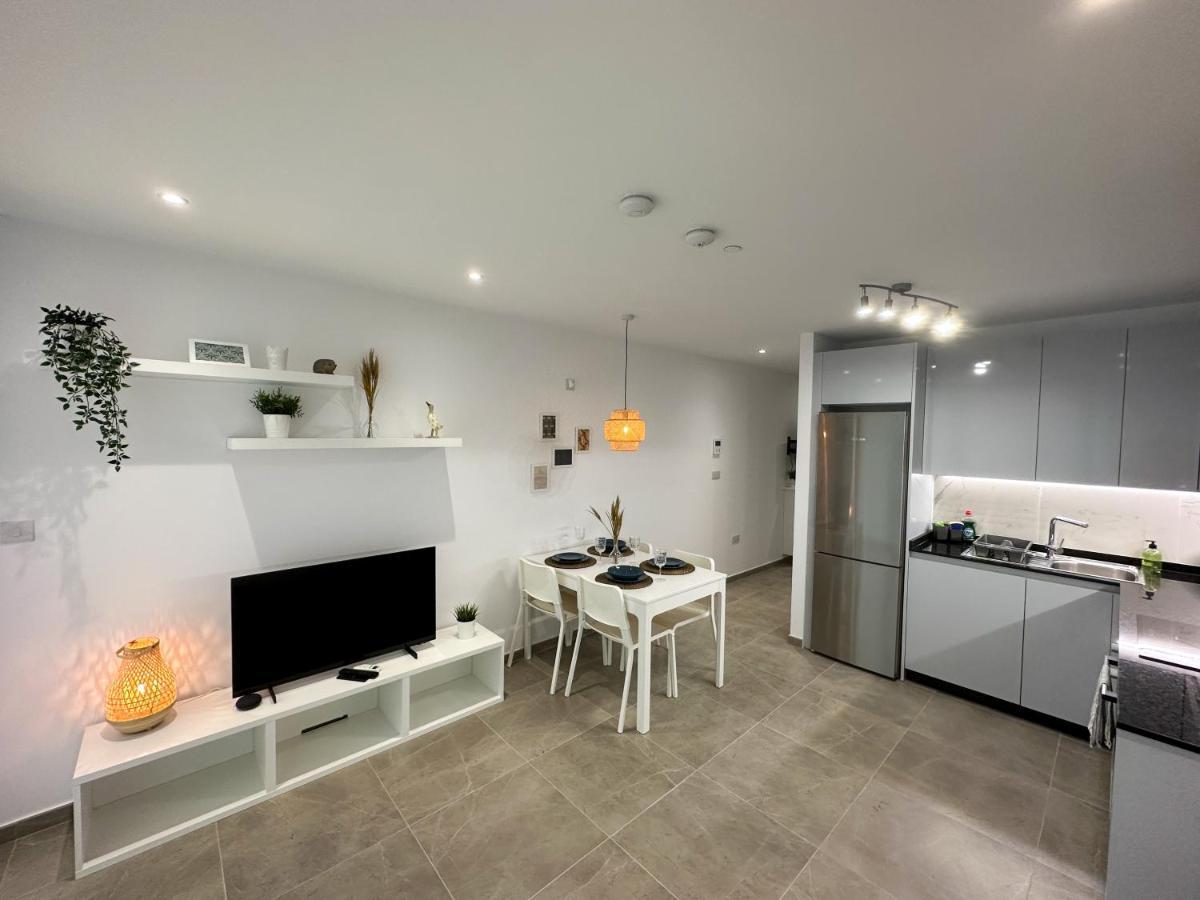 Brand New - Massive Studio - E1 - Self Catering Gibraltar Eksteriør billede