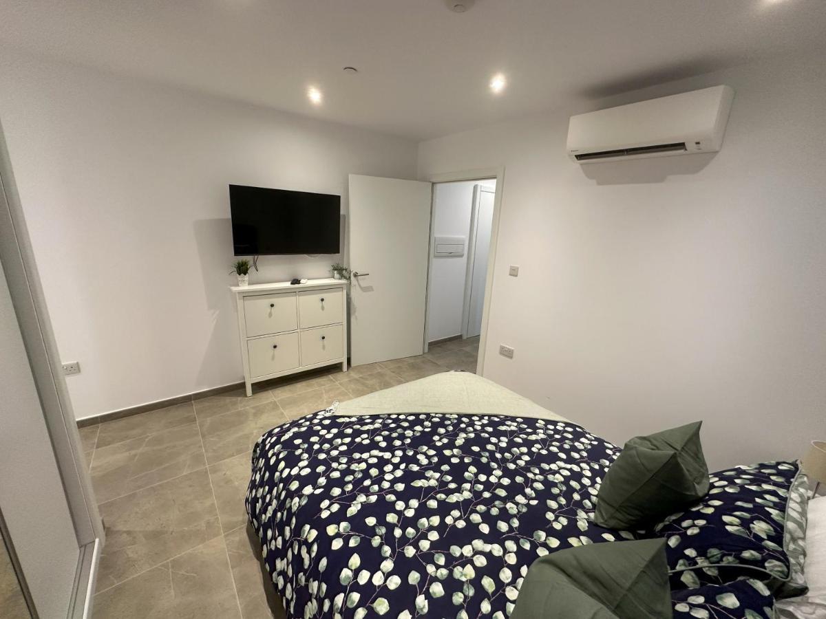 Brand New - Massive Studio - E1 - Self Catering Gibraltar Eksteriør billede